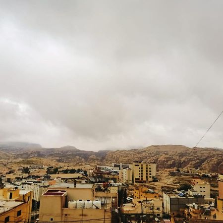 Jordanian Baity Apartment Wadi Musa Bagian luar foto